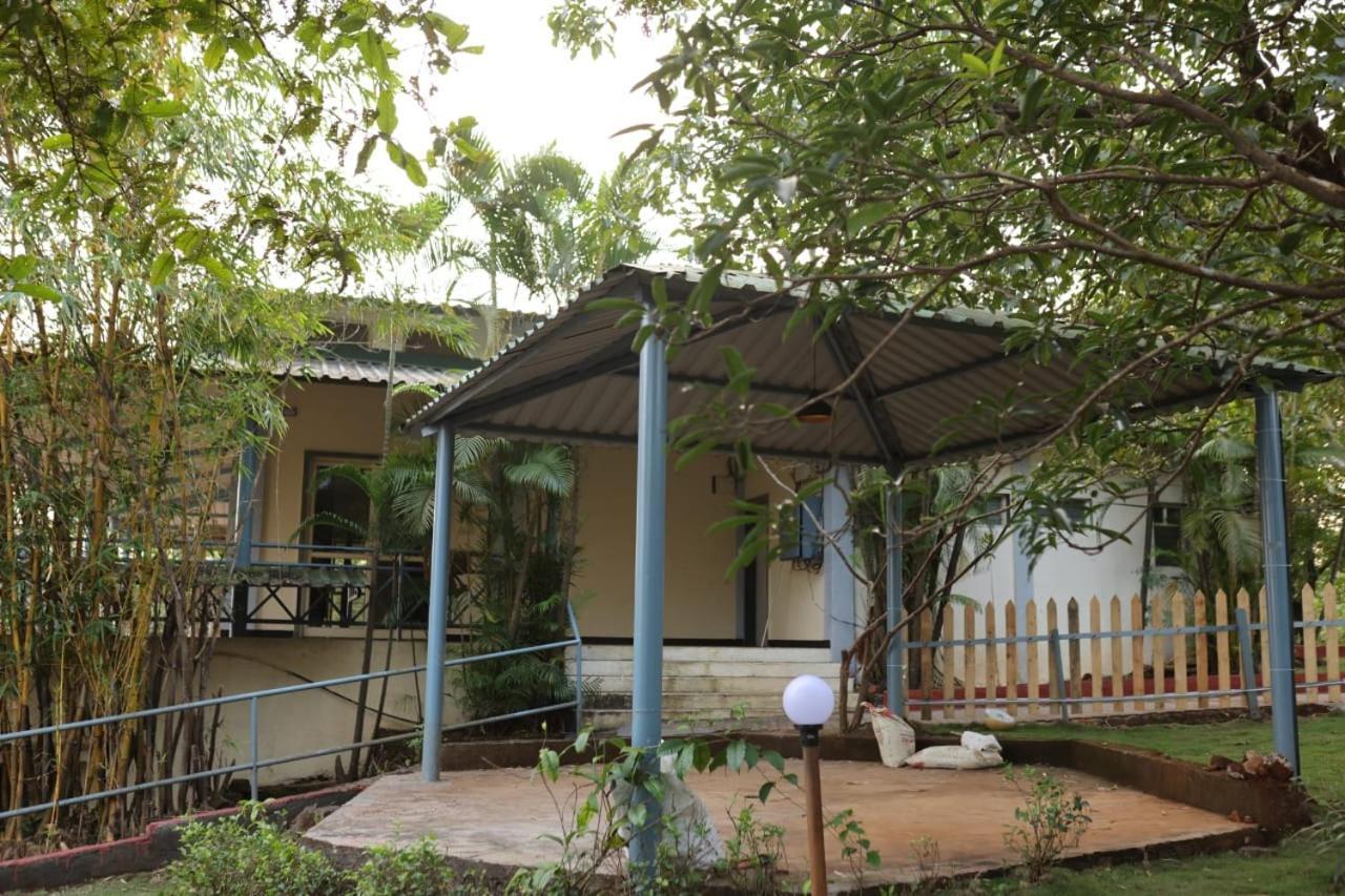 Bed and Breakfast Nisarg Farm Mulshi Екстер'єр фото